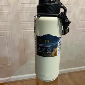 - - Brand New Hydragear Zenith Steinless Steel Bottle With Leak-Proof Fl…